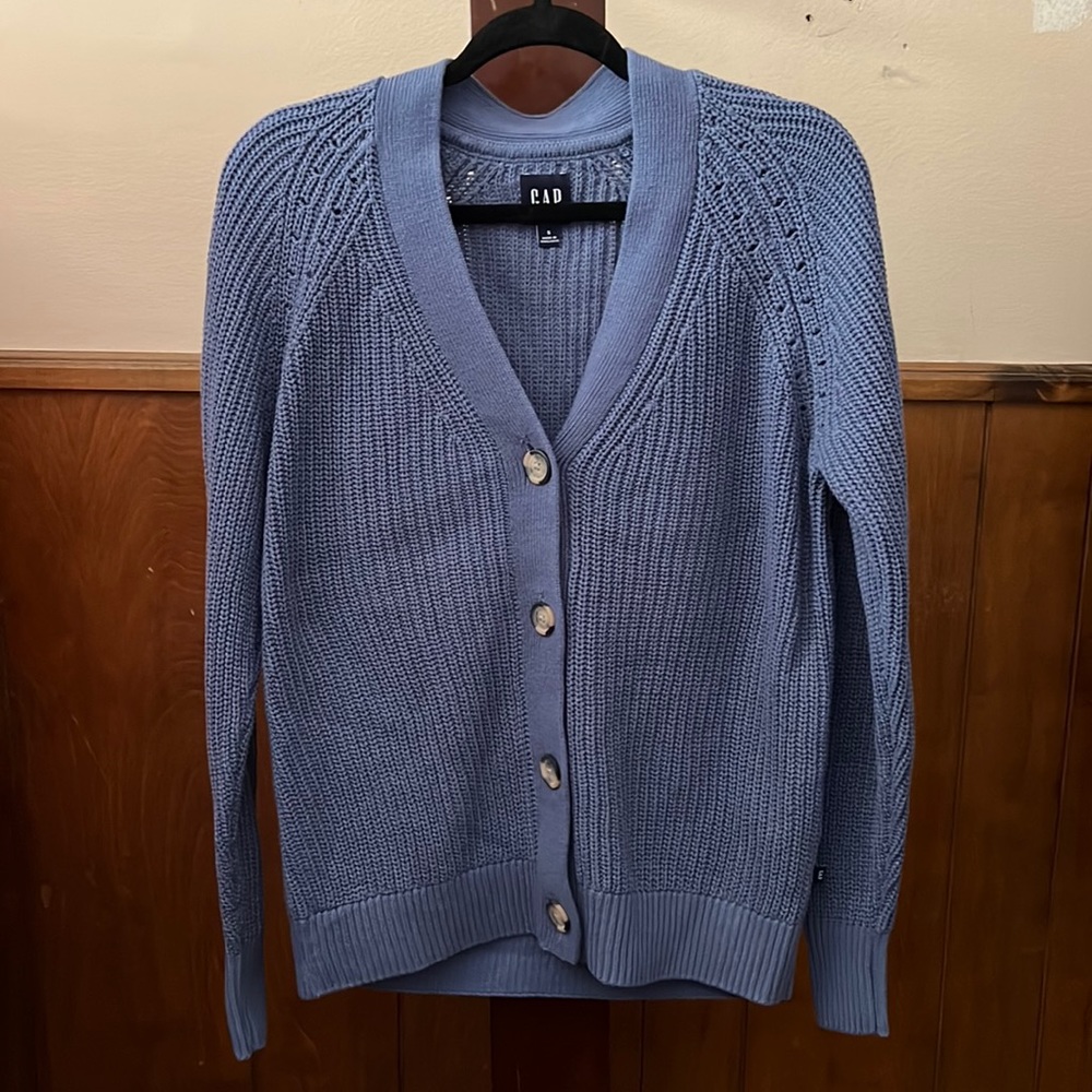 GAP 100% Cotten button up cardigan
